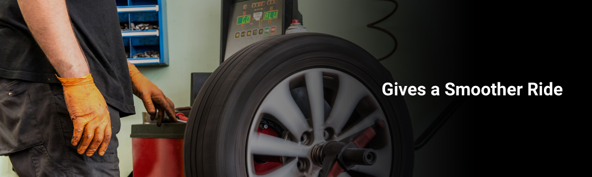 Wheel balancer for mobile tire service